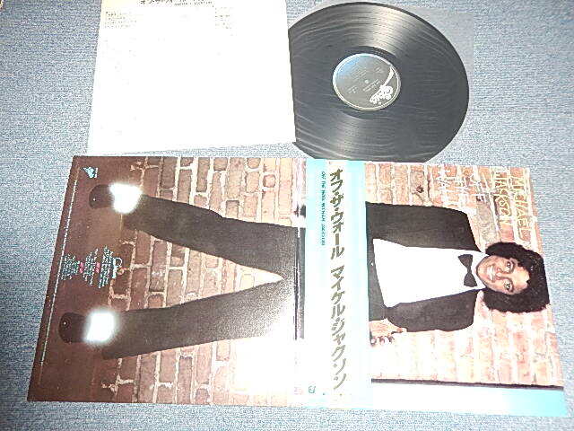 Photo1: MICHAEL JACKSON マイケル・ジャクソン - OFF THE WALL オフ・ザ・ウォール (Ex+++/MINT-) /1979 JAPAN ORIGINAL Used LP with Later Press OBI