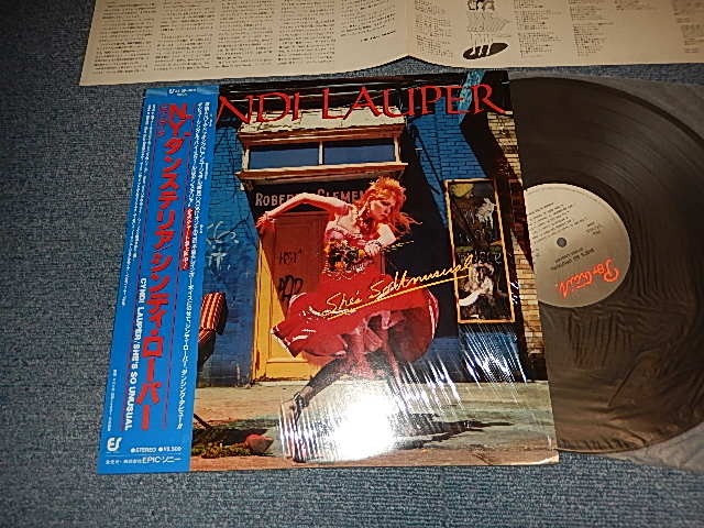 Photo1: CYNDI LAUPER シンディー・ローパー - SHE'S SO UNUSUAL N.Y. ダンステリア (MINT/MINT) / 1983 JAPAN ORIGINAL Used LP with OBI