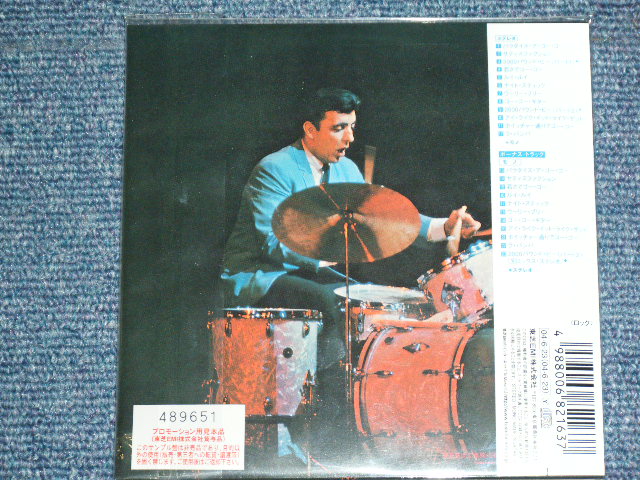 Photo: THE VENTURES - THE VENTURES A-GO-GO ( 2 in 1 MONO & STEREO / MINI-LP PAPER SLEEVE CD )  / 2004 JAPAN ONLY PROMO Used CD 