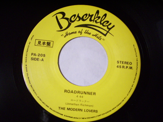 Photo: JONATHAN RICHMAN & THE MODERN LOVERS  - ROAD RUNNER. ( PROMO )