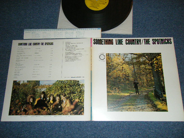 Photo: THE SPOTNICKS - SOMETHING LIKE COUNTRY /  1972  JAPAN ORIGINAL LP With OBI 