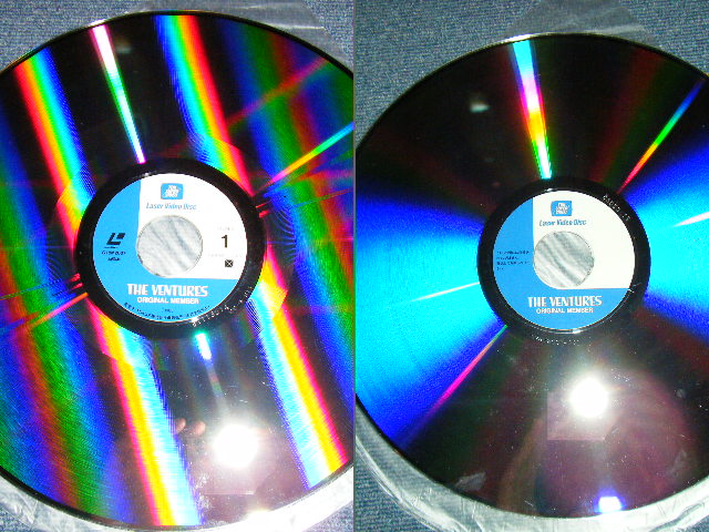 Photo: THE VENTURES - ORIGINAL MEMBER ( LIVE IN JAPAN 1984) / 1984 JAPAN original  'NTSC' SYSTEM used LASER DISC With OBI 