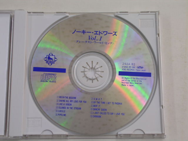 Photo: NOKIE EDWARDS of THE VENTURES - VOL.1  THE GREATEST WORLD HITS / 1989 JAPAN ORIGINAL used CD With OBI