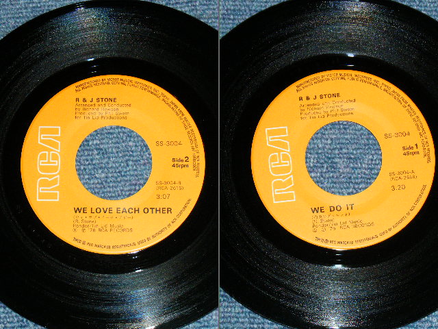 Photo: R & J STONE - WE DO IT / 1976 JAPAN ORIGINAL Used 7"SINGLE 