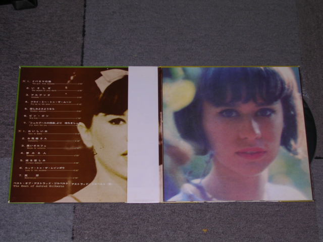 Photo: ASTRUD GILBERTO - THE BEST OF (Ex++/MINT-) / 1971 Version JAPAN REISSUE Used LP  