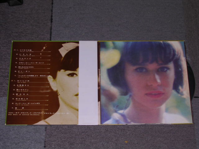 Photo: ASTRUD GILBERTO - THE BEST OF  / 1971 Version JAPAN REISSUE Used LP w/OBI  